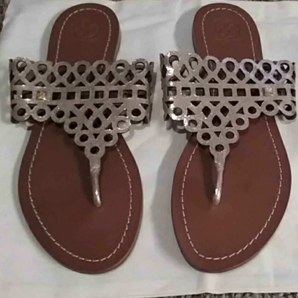 SOLD******* Tory burch sandals